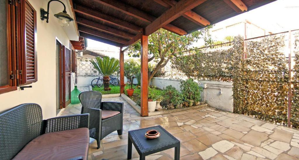 Sea Breeze Villa - Sole Apartment Bari Exteriör bild